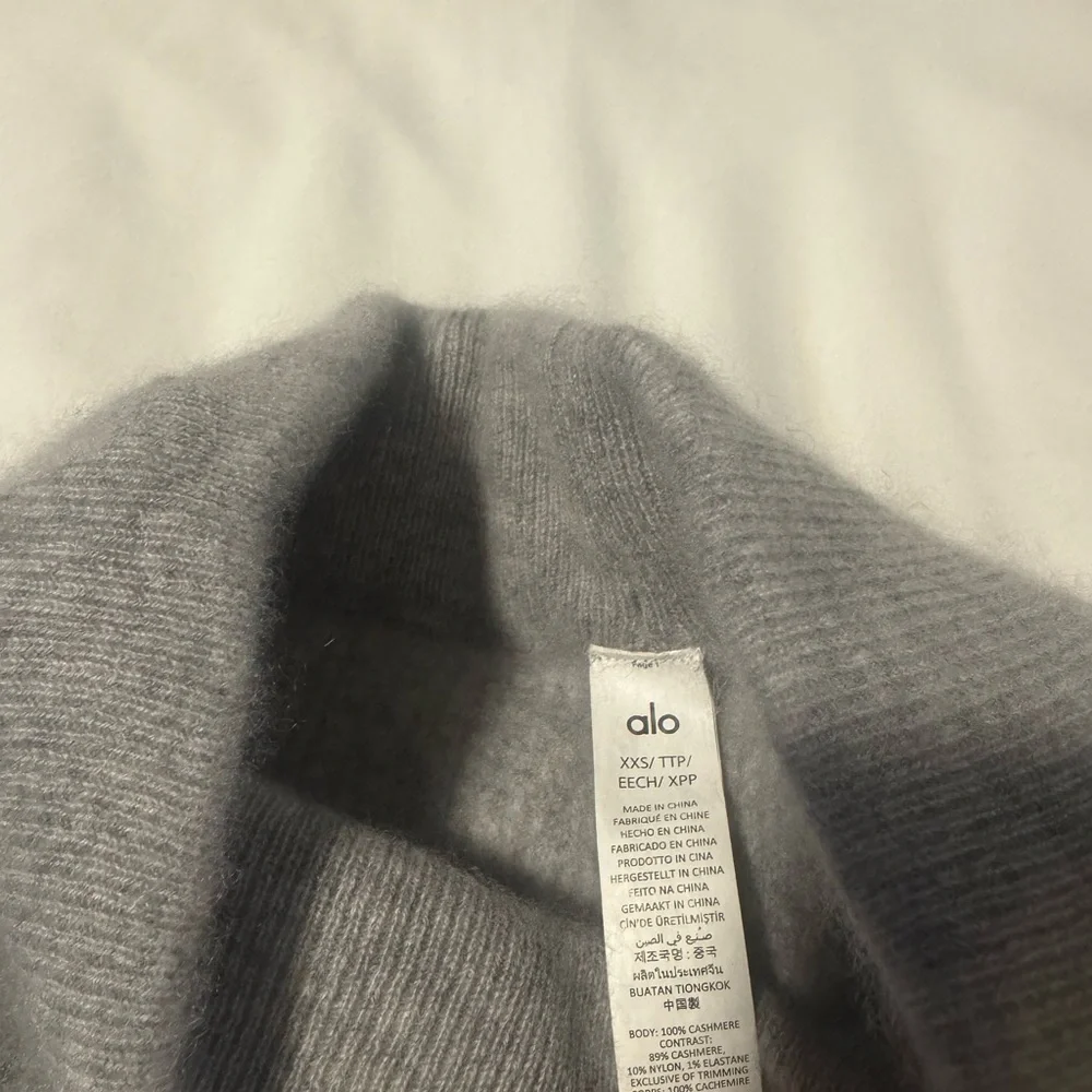 3piece ALO Yoga Gray Knit Zip Hoodie & Flare Pants Set